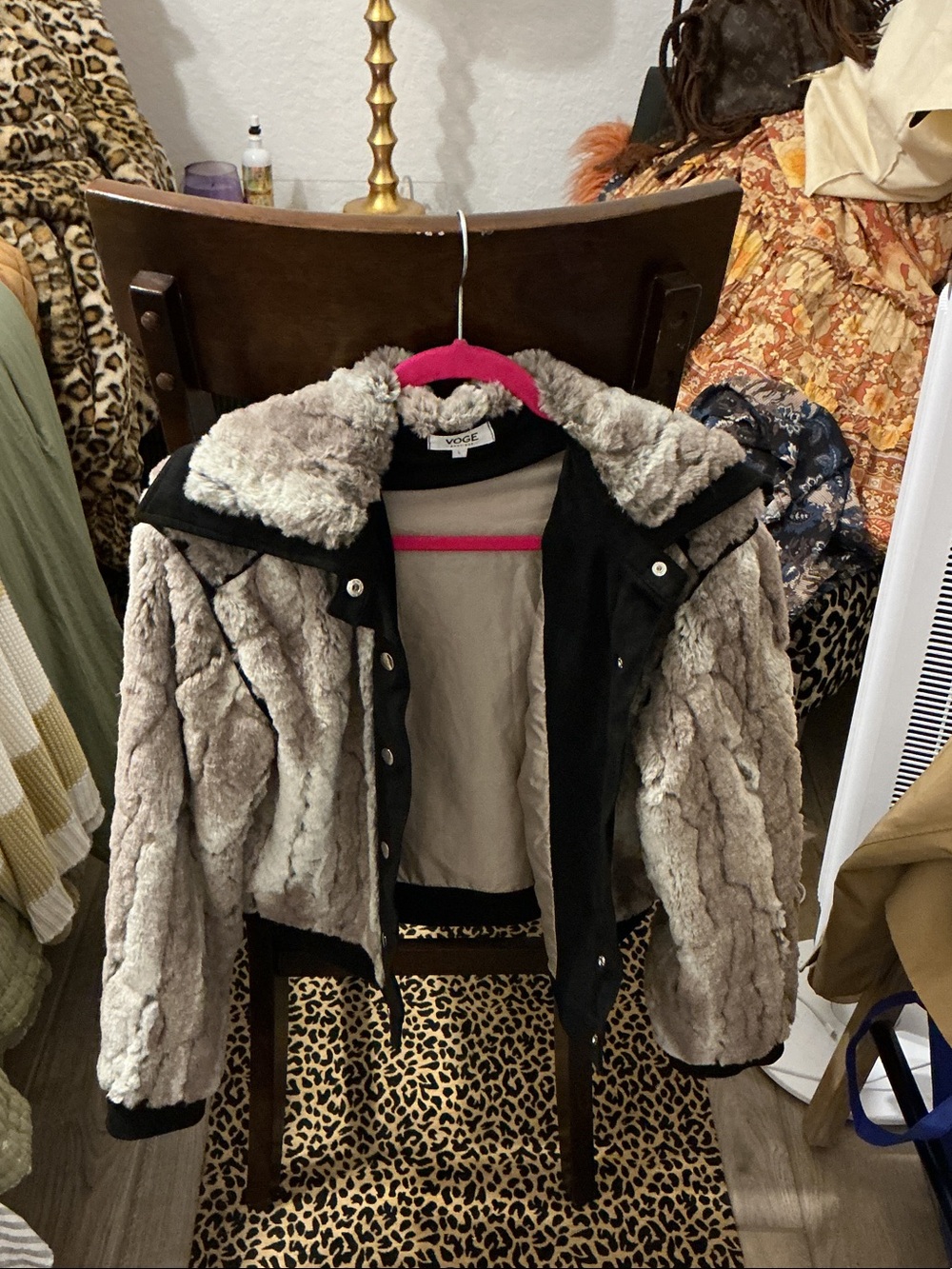 Vogue women’s  Faux Fur Hooded Puffer Jacket in tan grey with Black Trim
